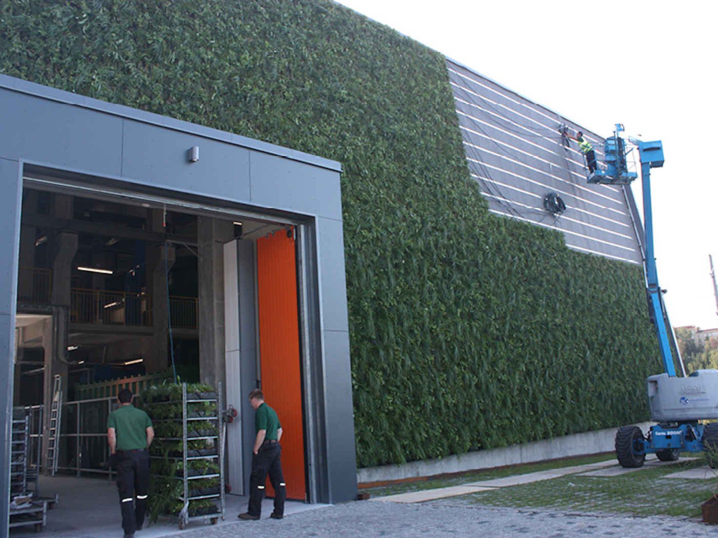 installing a green wall on a recycling centre